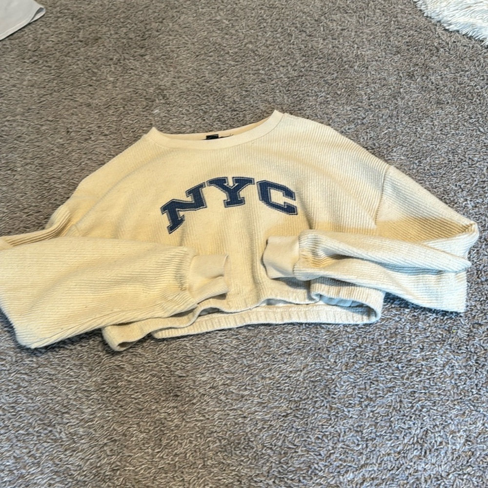 NYC Cropped Crewneck 🧡🗽